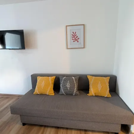 Charming Comfortable - Peaceful And Apartment
